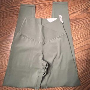Offline by Aerie M Long NWT Women's Leggins